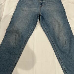Universal Thread Women’s Vintage Straight-Leg Denim Jeans Size 6/28R